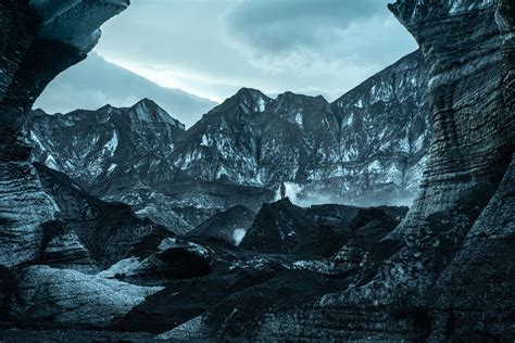 Valter skarsgård est un acteur suédois. Netflix Gives First Glimpses of Upcoming Icelandic Series ...