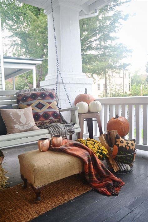 40 Amazing Fall Inspired Front Porch Decorating Ideas