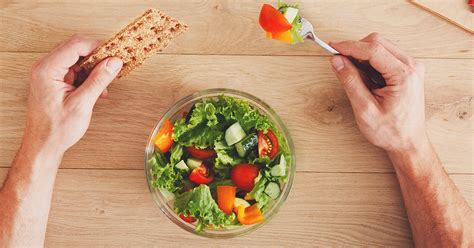 Healthy Lunch Tips For Eating Well At Work