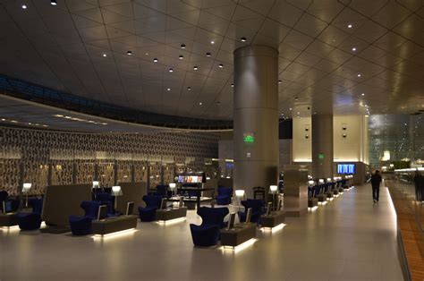 Review Qatar Airways Al Mourjan Business Lounge Doha Hamad