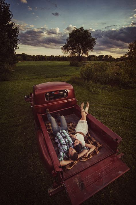 17 Cute Country Dates Ideas Country Dates Engagement Pictures Cute