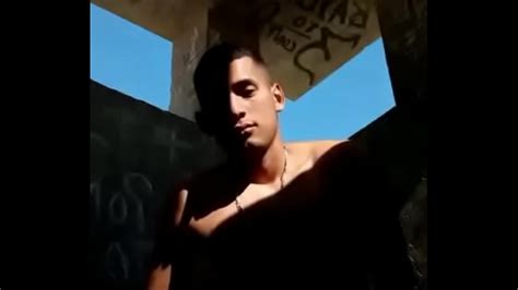 chacal me enseña su verga xnxx