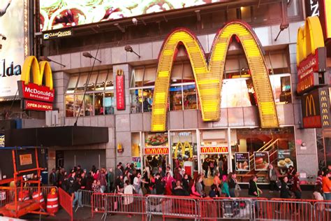 Mcdonalds Times Square New York City Usa Mcdonalds T Flickr