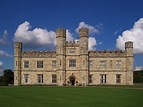 Leeds Castle, A Beautiful Little Palace! - Traveldigg.com