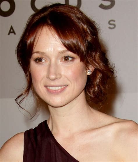 office actress ellie kemper ties the knot free download nude photo gallery