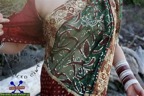 Sexy Beautiful Girls Newly Married Indian Wife Showing Her Awasom Figure Through Red Hot Saree