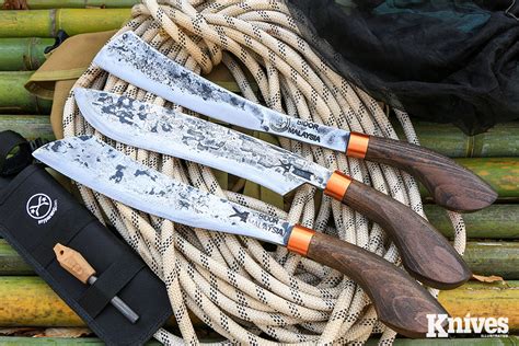 Bushcrafting With Authentic Malaysian Parangs Knives Illustrated