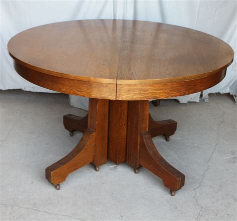 Bargain Johns Antiques Antique Mission Style Round Oak Table With 4