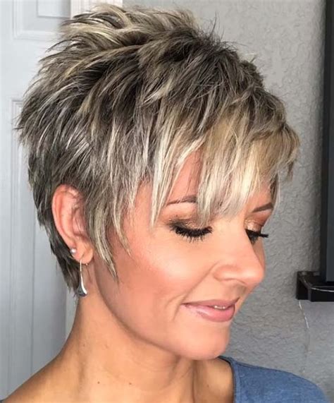 50 Best Short Hairstyles For Women Over 40 In 2022 With Images