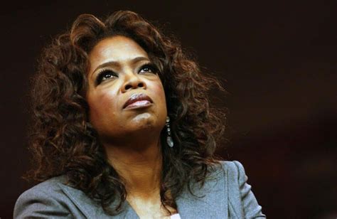 What Makeup Does Oprah Winfrey Wear