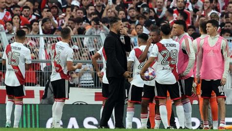 Muere un aficionado de River al saltar al vacío en el Monumental