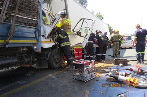 Firefighters battle blaze at charlotte maxeke hospital. Man killed in truck crash | Bedfordview Edenvale News