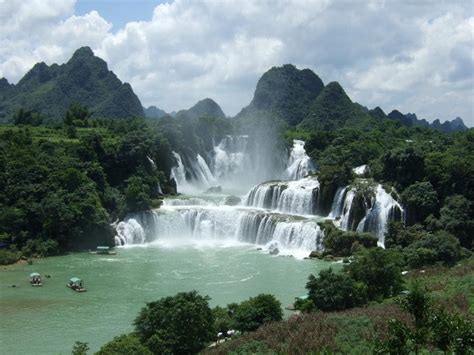 Falls At Mount Lushan Jiangxi China Beautiful Waterfalls Waterfall