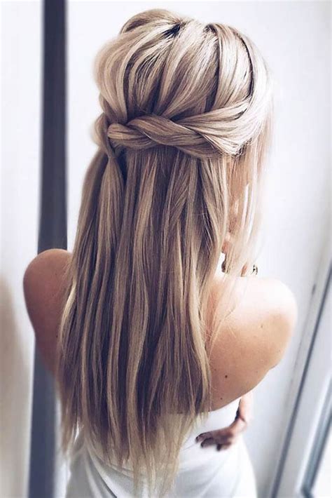 15 Long Straight Hairstyles For Women Hairstyles And