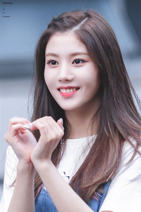 Kwon Eunbi Gadis Korea Kecantikan Profil