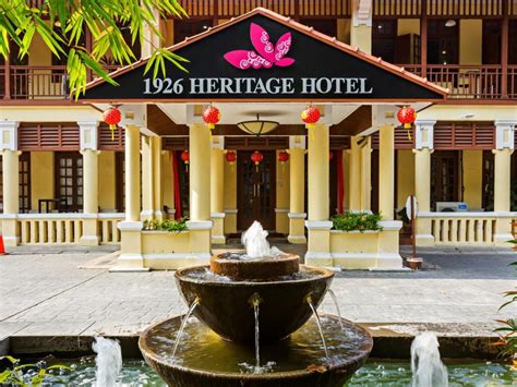 Guests enjoy the nice bathrooms. 1926 Heritage Hotel in Penang - Room Deals, Photos & Reviews