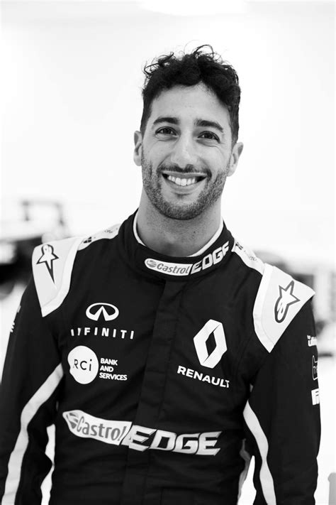 Red bull racing showrun 2015 salinas, argentina. First picture of Daniel Ricciardo in his 2019 Renault ...