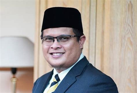 Manual prosedur pensijilan halal malaysia (domestik) 2020, sistem pengurusan halal malaysia dan malaysian standard 2019 diwujudkan bagi menambah baik keperluan, syarat dan standard berkaitan pensijilan halal malaysia yang sedia ada serta memudahkan pihak berkuasa berwibawa dan. iHaq bantu usahawan fahami keperluan pensijilan halal ...
