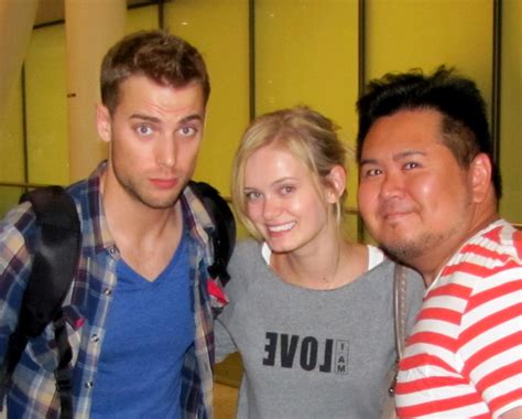 Mr Will Wpop Maven Sara Paxton And Dustin Milligan In Toronto For