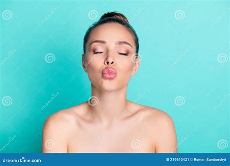 Photo Of Young Stunning Gorgeous Dreamy Girl Kiss You Wear No Clothes Natural Beauty Isolated On