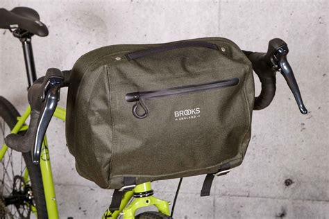 Review Brooks Scape Handlebar Compact Bag Roadcc
