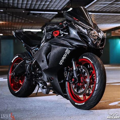 Carbon Gsx R Boosted1000 Brutalbikes Motorcyclesforwomen