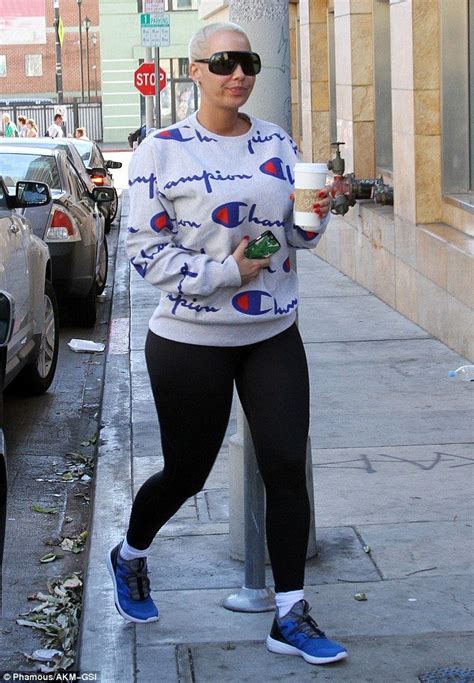 Amber Rose Shows Off Her Curves As She Heads To Dwts Practice Black Sweatshirts White