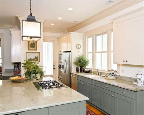 Let's take a look at when paint works, what colors of paint to use on your cabinets and how to paint your cabinets yourself. Can You Paint Kitchen Cabinets Two Colors in a Small ...