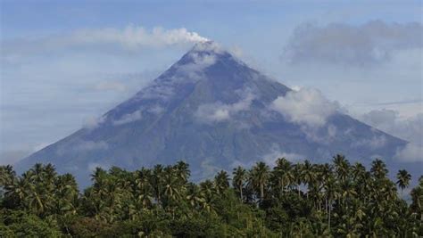 Philippines Warns Of Increased Chance Of Mayon Volcanos Eruption