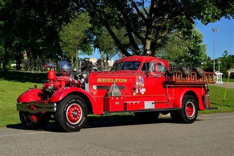 Image Result For Vintage Fire Trucks Fire Trucks Trucks Fire Apparatus