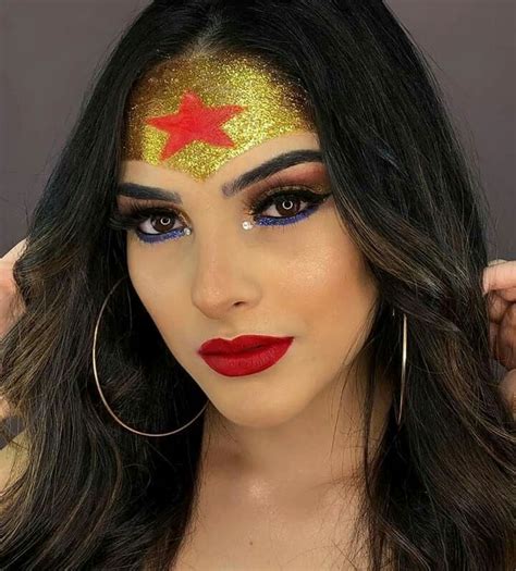 Make Up Wonder Woman Em 2020 Maquiagem Da Mulher Maravilha Ideias De
