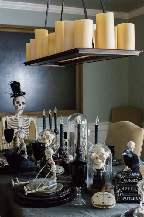 25 Classy Halloween Dining Room Ideas To Get Inspired