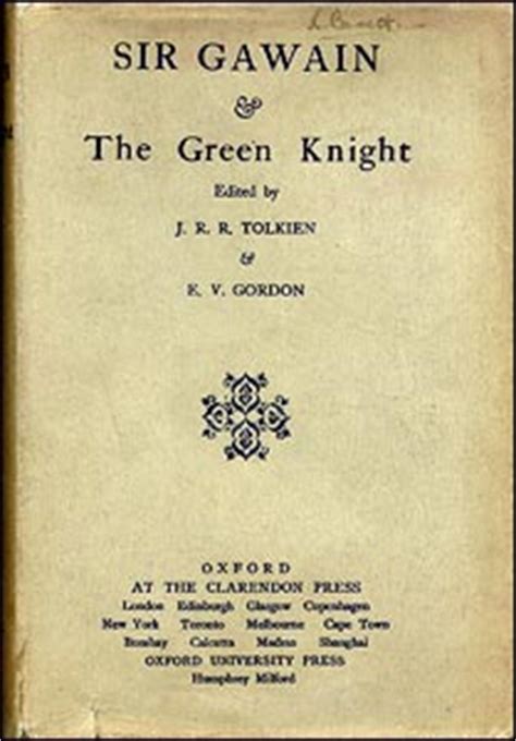 He was raised by his mother, a nurse. Sir Gawain and the Green Knight (edition) - Tolkien Gateway