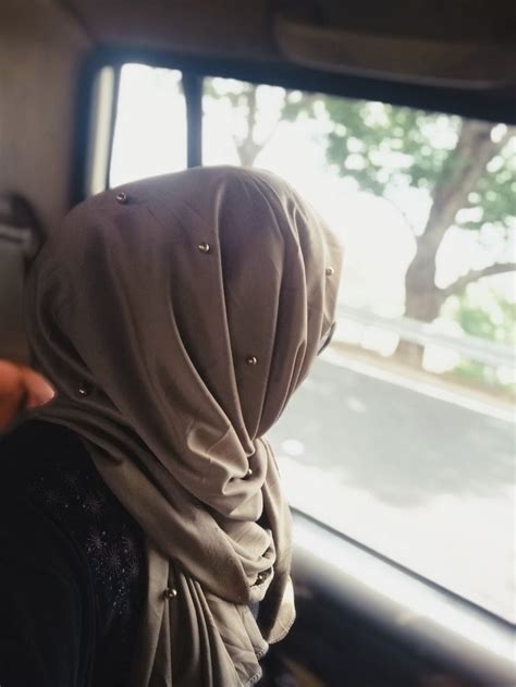 Pin By Aaida On Muslim Girl Hijabi Girl Hijab Dp Stylish Girls Photos
