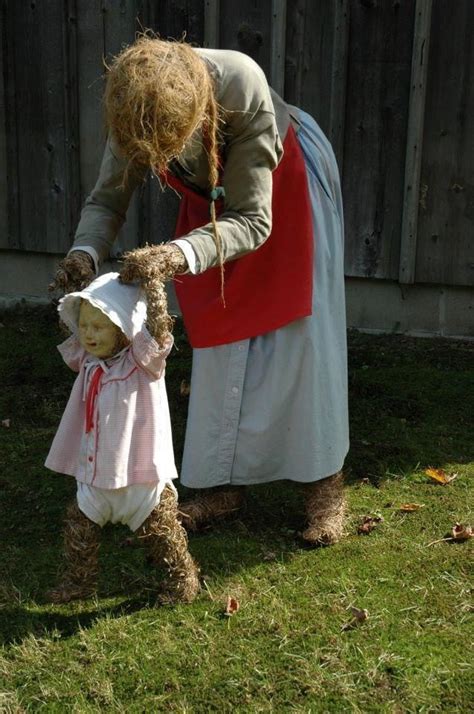 Unique Funny And Creative Diy Scarecrow Ideas For Your Garden Outdoor Front Yard Easy To Make