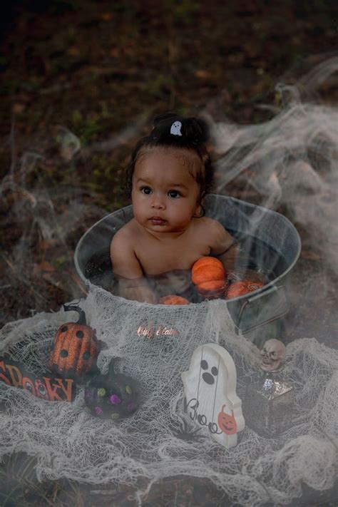 Pin By Layyy Layyy 💕 On Kiddies Halloween Baby Pictures Halloween