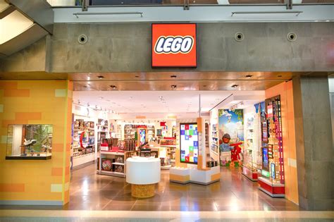 New Lego Store Opens In Jfks Terminal 4 Airport World