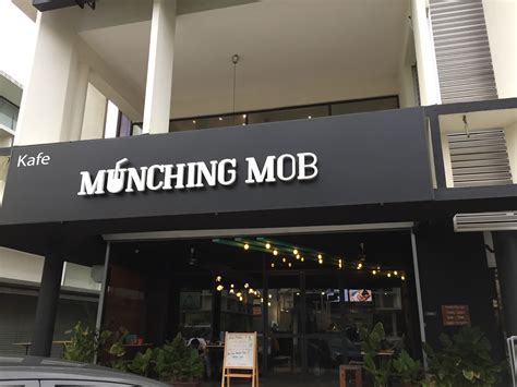 munching mob cafe old klang road cafe culture