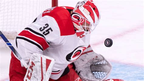 Curtis Mcelhinney Makes His Mark With Carolina Hurricanes Durham Herald Sun