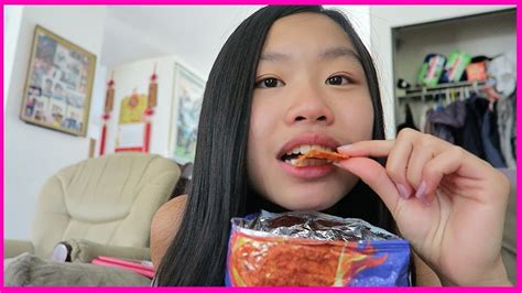 Get To Know Me Tag Watch Me Eat My First Ever Mukbang Youtube