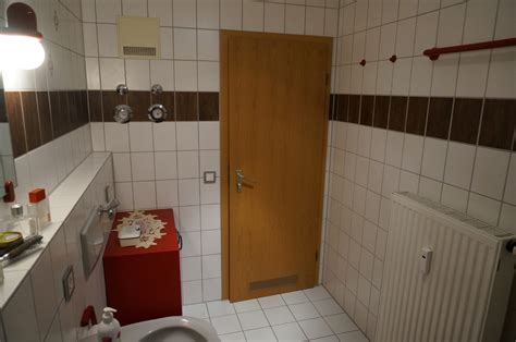 Das ausbessern beschädigter fliesen ist einfach. Bad Fliesen Ideen | Moderne Holzoptik | Bilder | RESIMDO