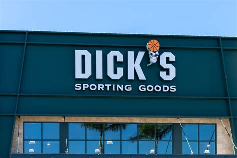 Dicks Shares Fall By 24 Amid Theft Concerns And Outlook Cut
