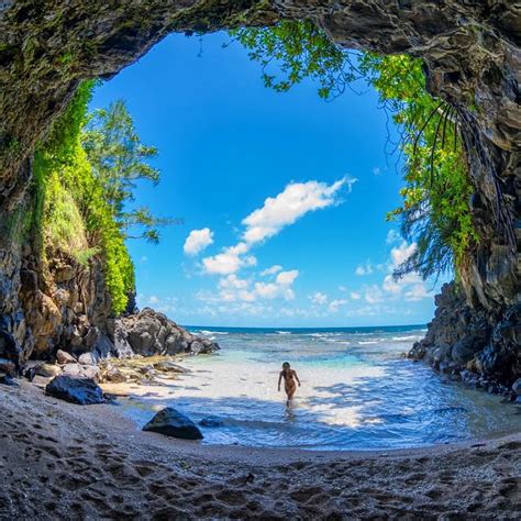 Earth Pics On Twitter Hidden Beach In Kauai Hawaii Photo By Chad