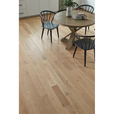 Bruce Americas Best Choice Dune Trail White Oak 5 In W X 34 In T X