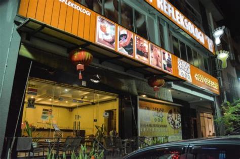 If you are a subscriber to a mobile service provided by maxis communications, the following is a list of their customer centres in penang. Top Recommended Massage Parlours in Taman Molek - SGMYTRIPS