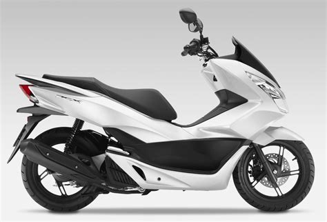 Uno dei nostri scooter 125 cc più amati migliora ancora. Honda PCX125 gets host of changes
