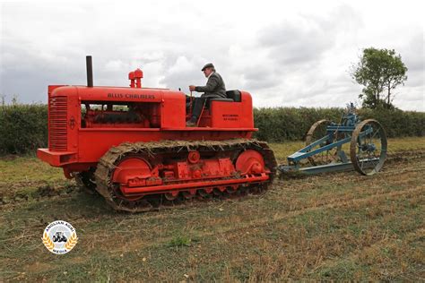 Allis Chalmers Hd 14 Crawler Tractor At Work Old Tractors Antique