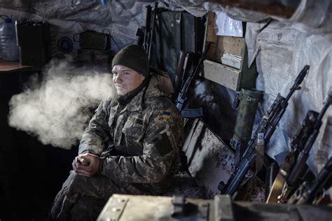 wojna na donbasie reportaż o życiu w ukraińskim okopie Świat