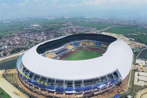 Daftar Stadion Terbesar Di Indonesia Gambar Stadion