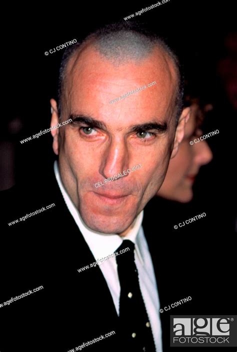 Daniel Day Lewis At Premiere Of Gangs Of New York Ny 1292002 By Cj